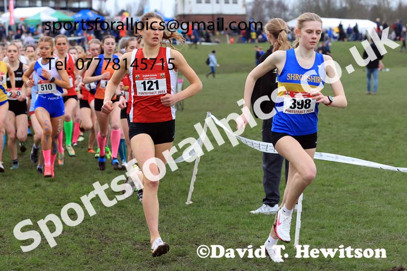 Senior Girls 2024 English Schools Cross Country Champs., Pontefract, March 16th.  Photo: David T. Hewitson/Sports for All Pics